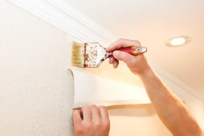 Pose de papier peint à Diéval — revêtements muraux et toiles de verre
